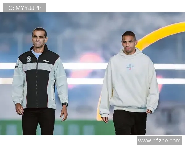 足球明星的精彩球技解析与技巧分享让你领略足球魅力